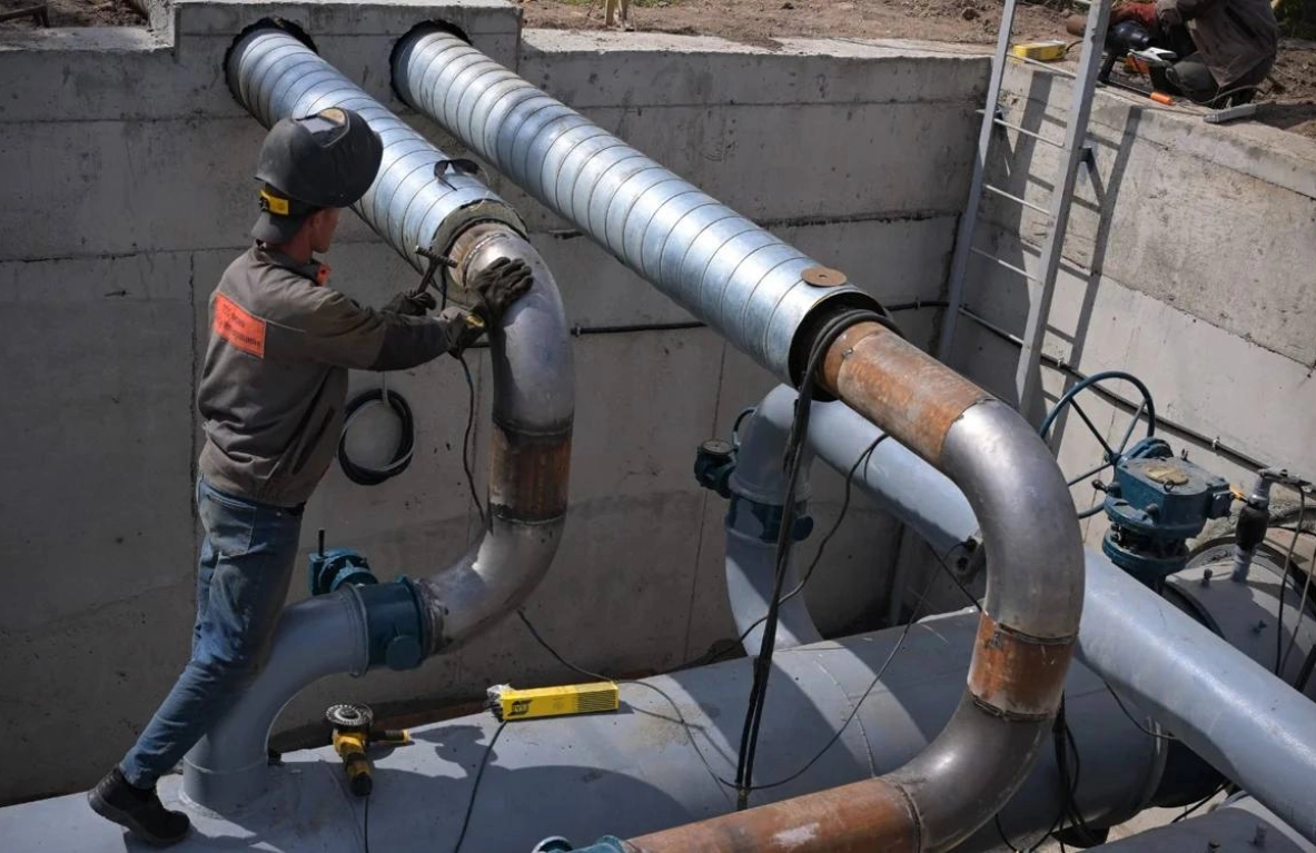 Жылу маусымына әзірлік: Екібастұзда 20 шақырымнан астам желілер жөнделді - МЭКС