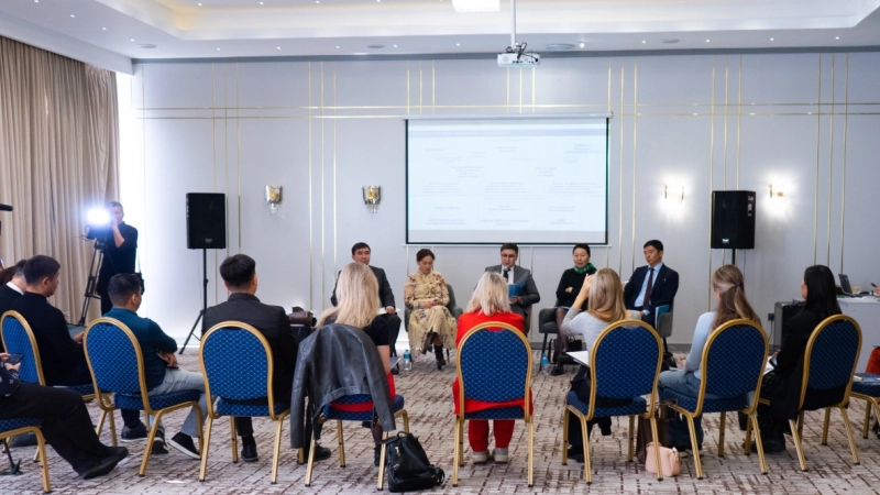 Алматыда ЭКСЖ жобалық кеңсесінің мүшелері журналистермен кездесті