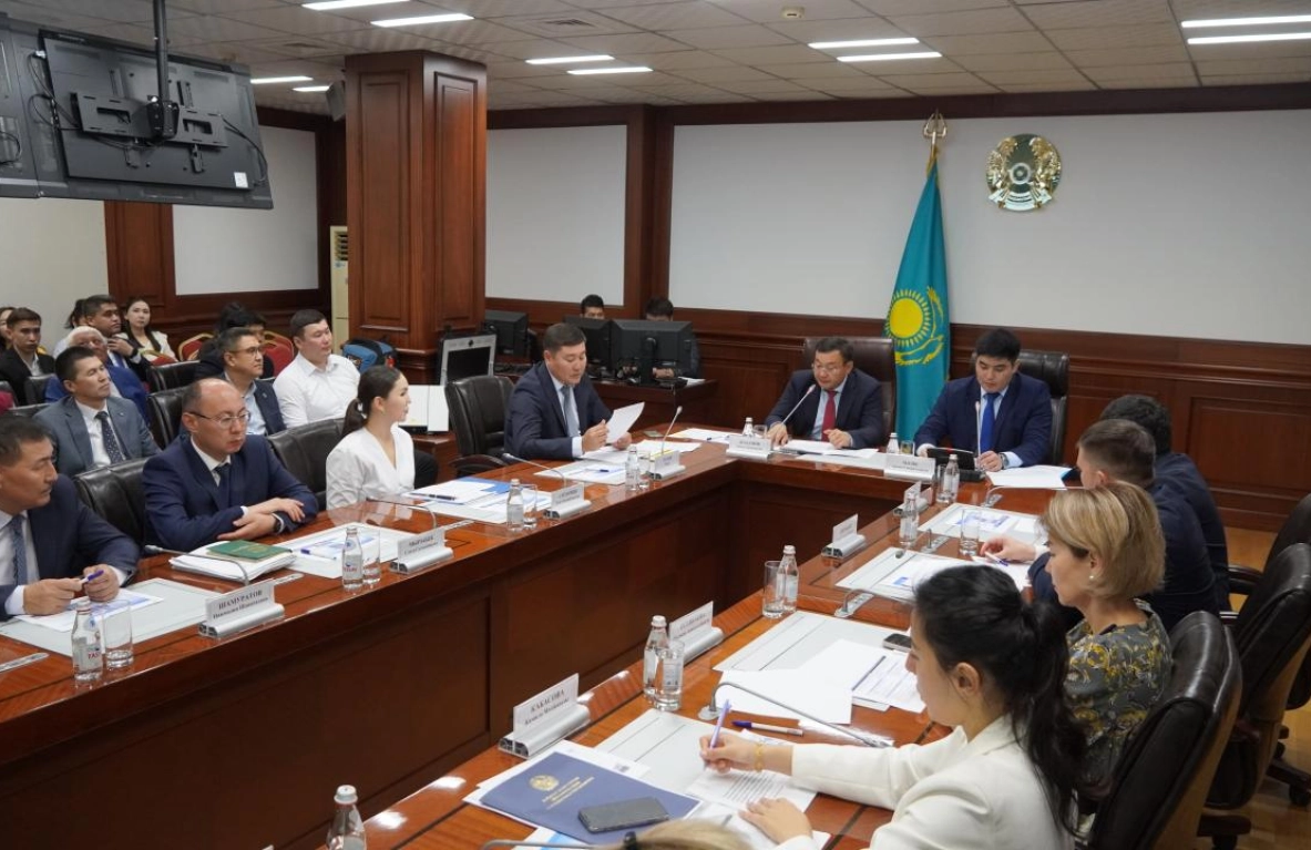 фотка заседания - МЭКС