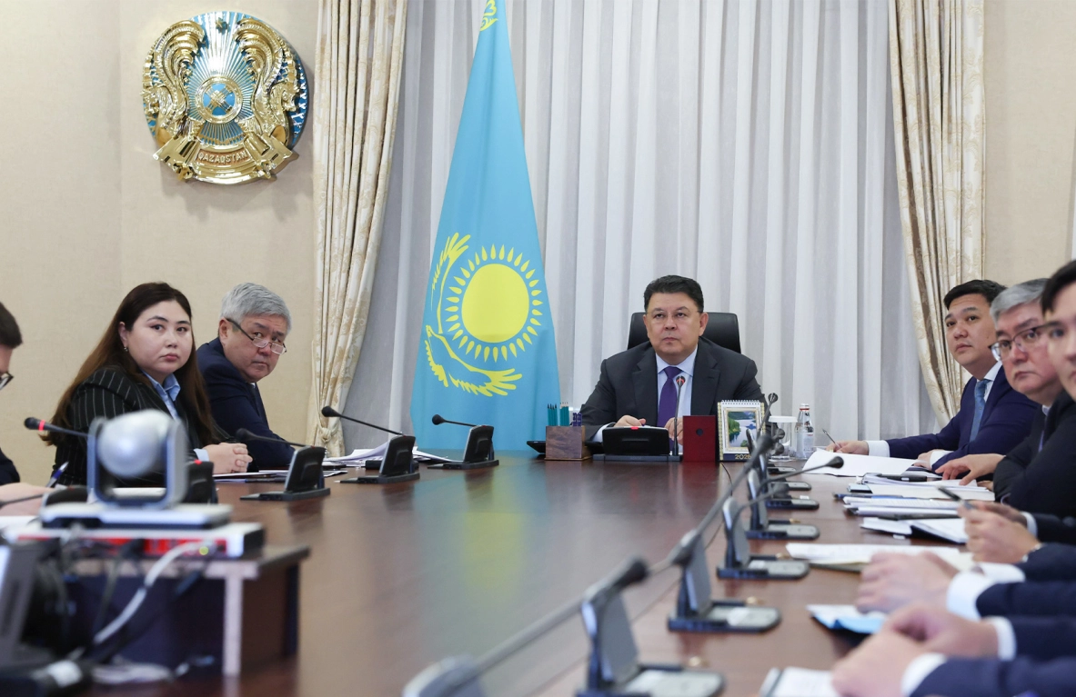 Қанат Бозымбаев: 2027 жылға қарай өңірлер ТКШ саласындағы &laquo;қызыл аймақты&raquo; толық жоюы тиіс
